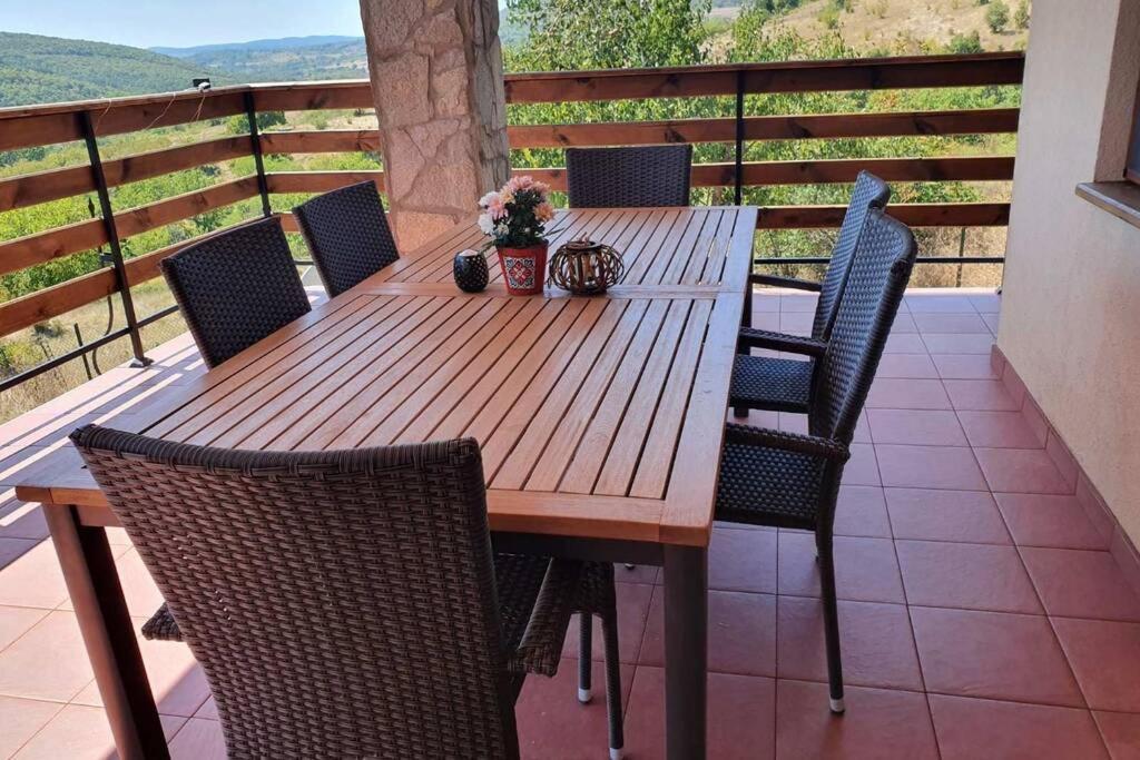Luxury Villa Bella Lyaskovo Village Exterior photo